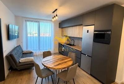 Apartament cu 3 camere semidecomandat în Central