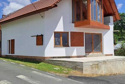 Casă cu Teren 100 Mp în Steierdorf