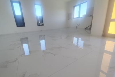 Casă individuală cu 4 camere cu Teren 284 Mp în Central - 2