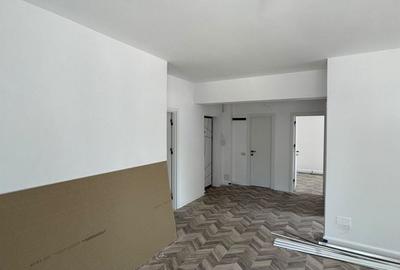 Apartament cu 3 camere decomandat în Chiajna