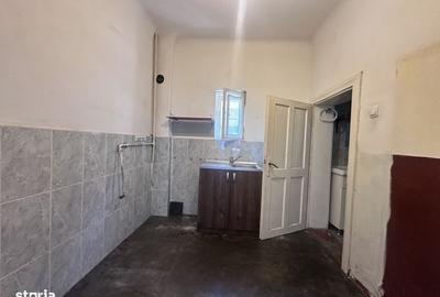 Casă cu 4 camere în Iris