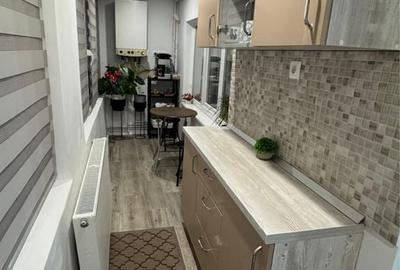 Apartament cu 3 camere decomandat în Ampoi 3 - 5