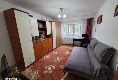 Apartament cu 3 camere decomandat în Fălticeni