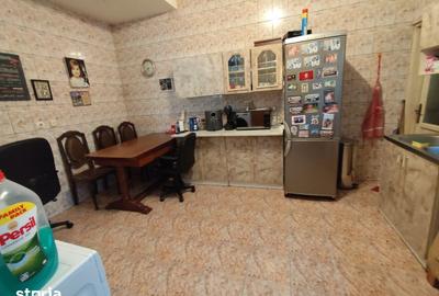 Casă cu 6 camere cu Canalizare în Chitila - 9