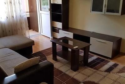 Garsonieră decomandată în Lipovei
