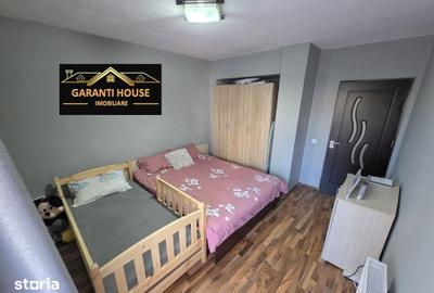 Apartament cu 2 camere decomandat în Republicii