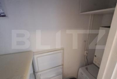 Apartament cu 2 camere semidecomandat, mobilat în Central