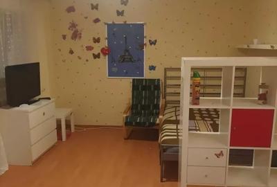 Garsonieră decomandată în Canta