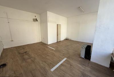 Spațiu comercial, de 36 mp, în Central - 3
