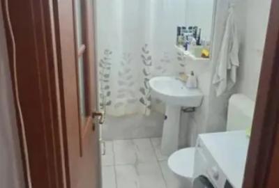 Apartament cu 3 camere decomandat în Florilor - 6