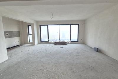 Apartament cu 4 camere în Pipera