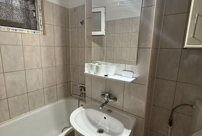 Apartament cu 3 camere decomandat în Obor - 1