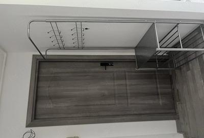 Apartament cu 3 camere decomandat în Central - 1