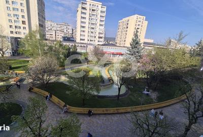 Apartament cu 3 camere decomandat în Ultracentral