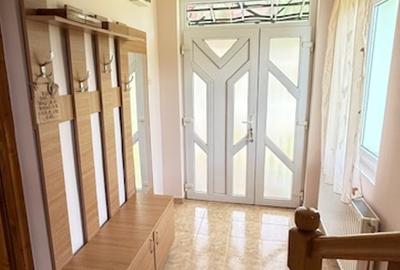 Casă cu 3 camere cu Canalizare în Est - 10