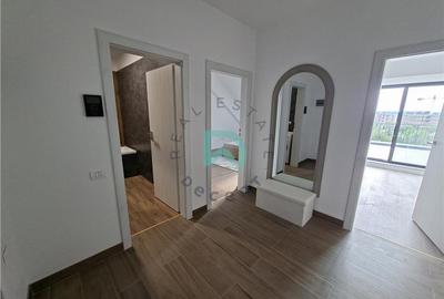 Apartament cu 3 camere decomandat în Tractorul - 13