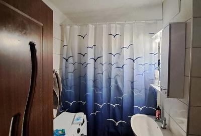 Apartament cu 3 camere decomandat în Dârste - 1