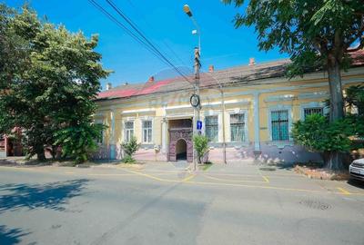 Apartament cu 2 camere semidecomandat în Ultracentral