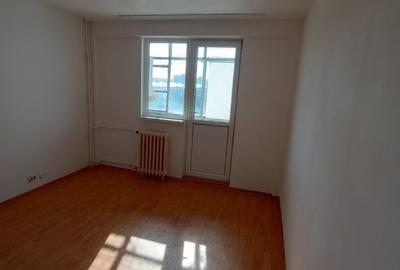 Apartament cu 2 camere decomandat în Berceni