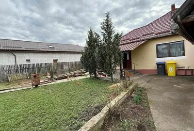 Casă cu 3 camere în Beclean - 4