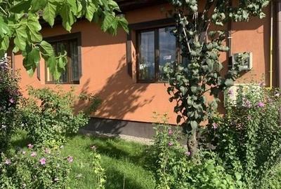 Casă cu 5 camere cu Canalizare în 7 Noiembrie