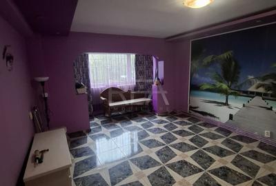 Apartament cu 3 camere decomandat, mobilat în Păcii - 1