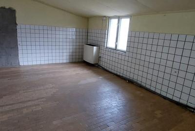 Spațiu comercial, de 600 mp, în Freidorf