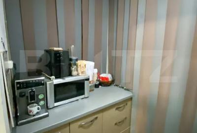 Apartament cu 3 camere semidecomandat, mobilat în Cornitoiu - 4
