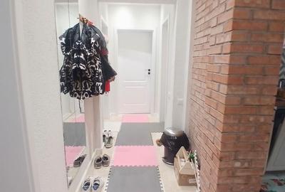 Apartament cu 3 camere în Pieptănari