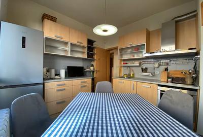 Apartament cu 3 camere decomandat în Militari