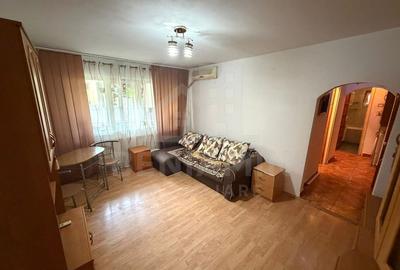 Apartament cu 3 camere semidecomandat în Craiovița Nouă - 8