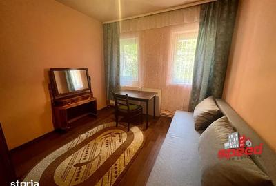 Apartament cu 2 camere decomandat în 22 Decembrie 1989
