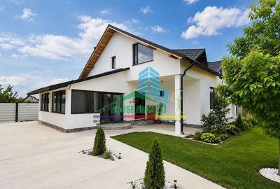 Casă cu 4 camere cu Teren 790 Mp în Central