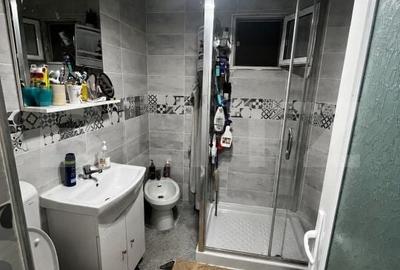 Casă cu 4 camere cu Teren 370 Mp în Central
