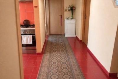 Apartament cu 3 camere decomandat în Sud - 2