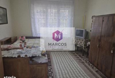 Casă cu 4 camere cu Teren 250 Mp în Muncitoresc