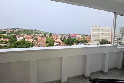 Apartament cu 2 camere decomandat în Ultracentral
