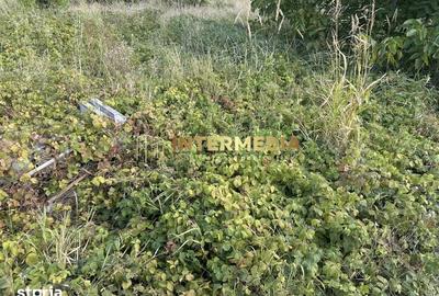 Teren de 432 mp, în Partoș
