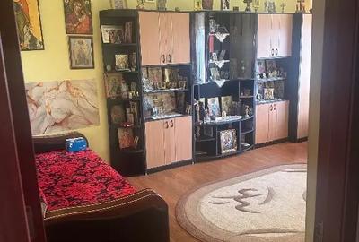 Apartament cu 3 camere decomandat în Buzaului - 2