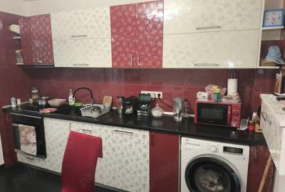Apartament cu 3 camere decomandat în Central - 1