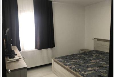 Apartament cu 3 camere decomandat în Orașul de Jos - 4