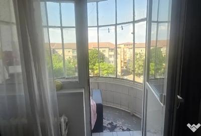 Garsonieră decomandată în Soarelui