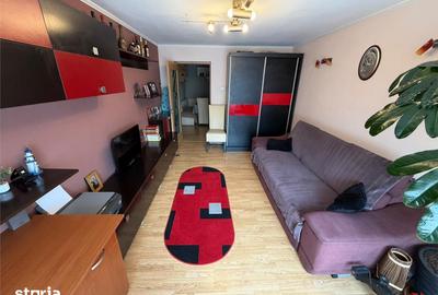 Apartament cu 3 camere decomandat în Ultracentral