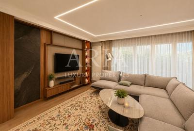 Apartament cu 4 camere decomandat, mobilat în Băneasa