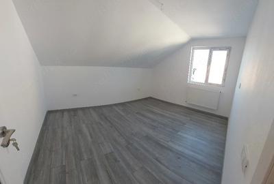 Casă cu 4 camere cu Teren 220 Mp în Vârteju - 3