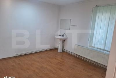 Spațiu comercial, de 25 mp, în Central