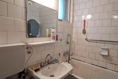 Apartament cu 3 camere decomandat în Gării - 2