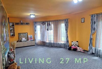 Casă cu 5 camere cu Teren 1325 Mp în Central - 8