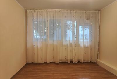 Apartament cu 2 camere decomandat în Giurgiului
