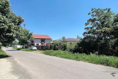 Teren de 1000 mp, în Central